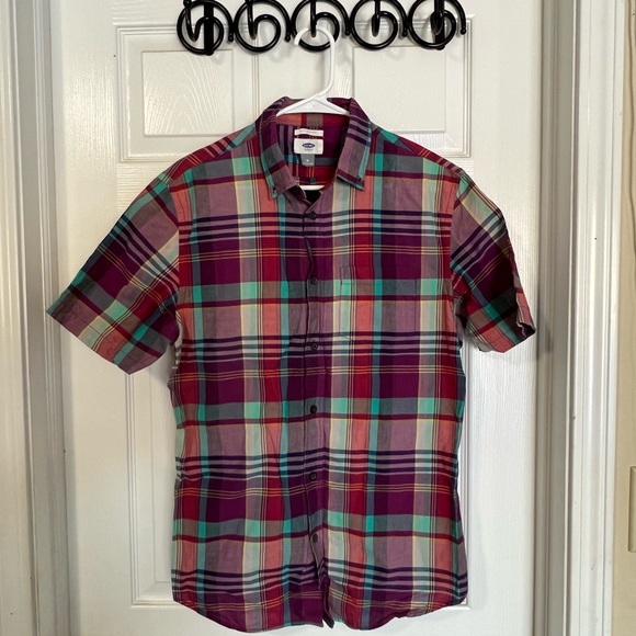 Old Navy Multicolor Plaid Button Down Shirt - Picture 2 of 9